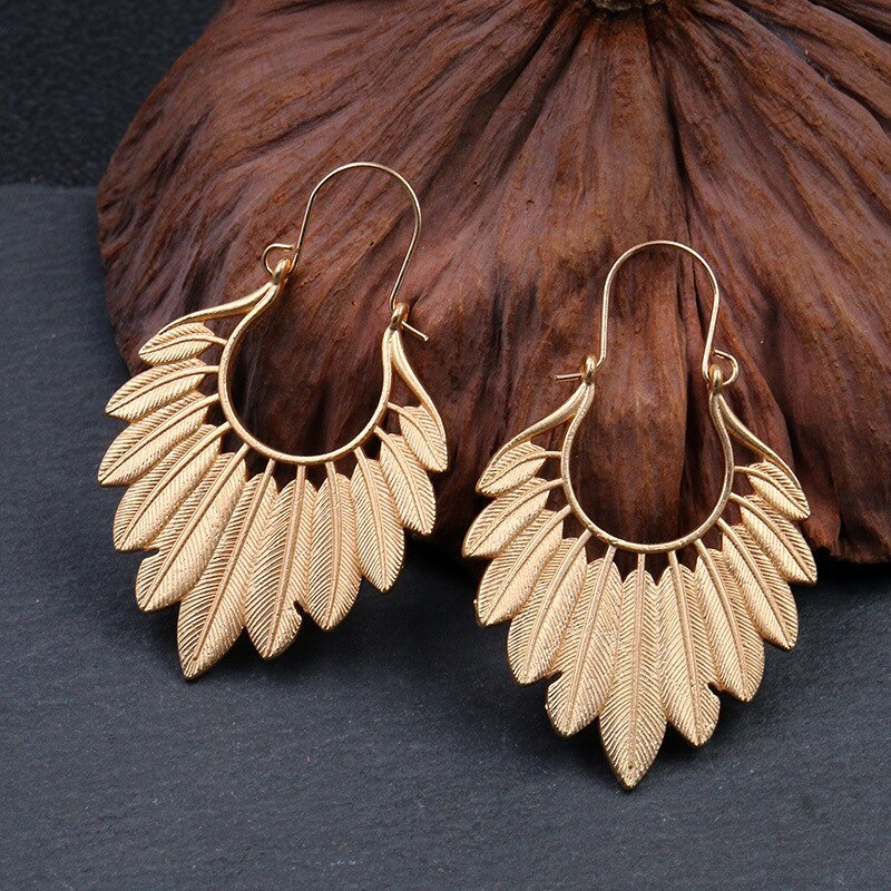 Cross-Border Hot Sale European Fashion Leaf Earrings Vintage Geometric Gold Earrings Exaggerated Earrings