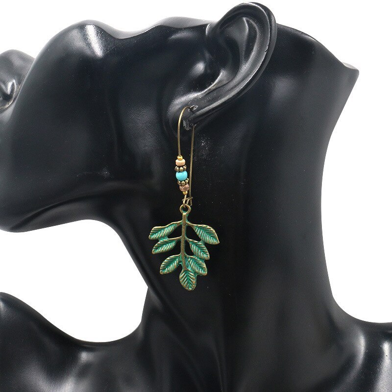 Popular Big Ornament Ear Hook Leaf Pendant Earrings Female Creative European and American Style Fashion Earrings