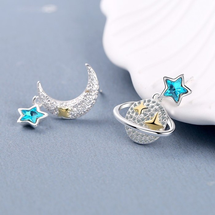 Mori Style Universe Star Temperament Star Moon Stud Earrings Female Sweet Star Small Earrings Xzed926