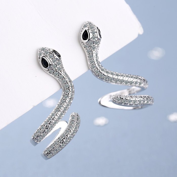 Zirconium Stud Earrings Female European and American Style Fashion Snake Stud Earrings Personality Wave Jewelry Xzed923