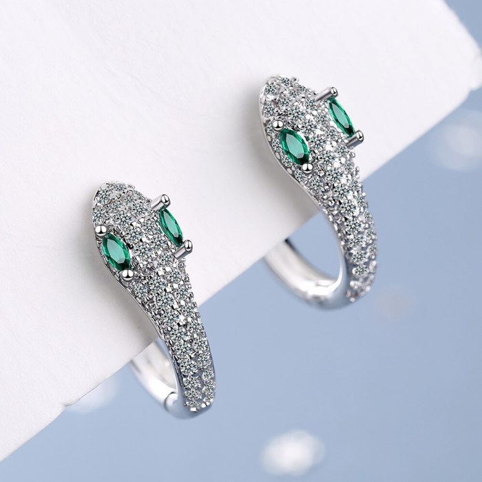 European and American Light Luxury Personalized Diamond Snake-Shaped Ear Ring Ear Buckle Studs Earrings Xzeh632