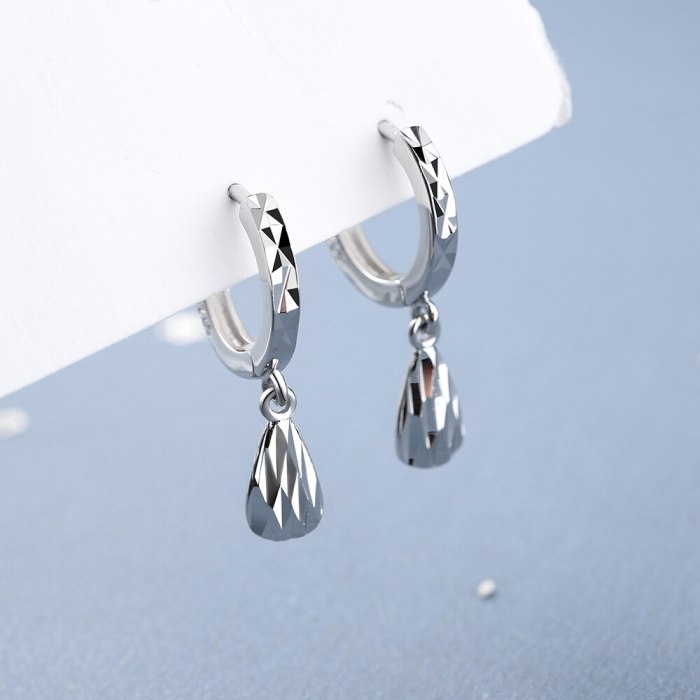 Ear Clip Women's Korean-Style Fresh round Ear Clip Elegant Carven Design Ear Ring Simple Water Drop Ear Rings Women's Xzeh625
