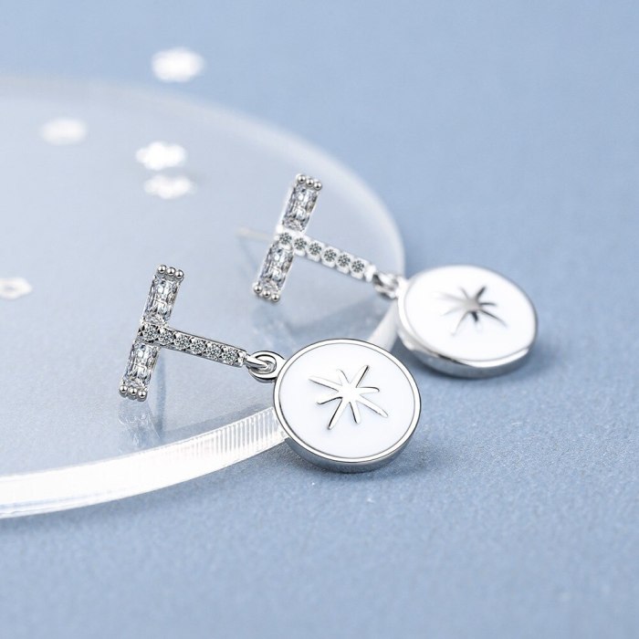 Light Luxury Zirconium Diamond Stud Earrings Fresh Fashion Geometric Rice Epoxy Ear Studs Simple Earrings Xzed920