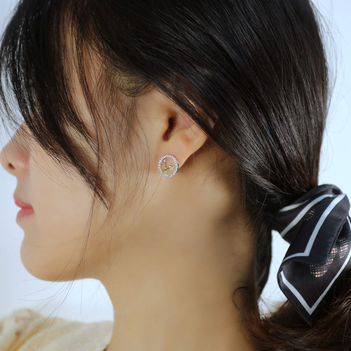 Japan and South Korea Chanel-Style Mori Style Elk Stud Earrings Simple Small Fashion Copper Earrings Gb751