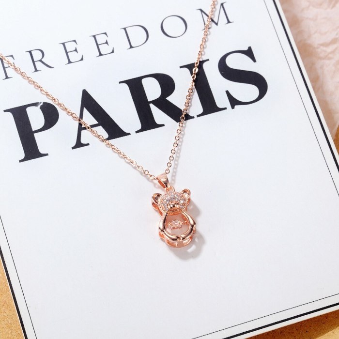 Korean Style Ins Smart Bear Necklace Rose Gold Plated Clavicle Chain Pendant Fashion All-Match for Girlfriend Gb033