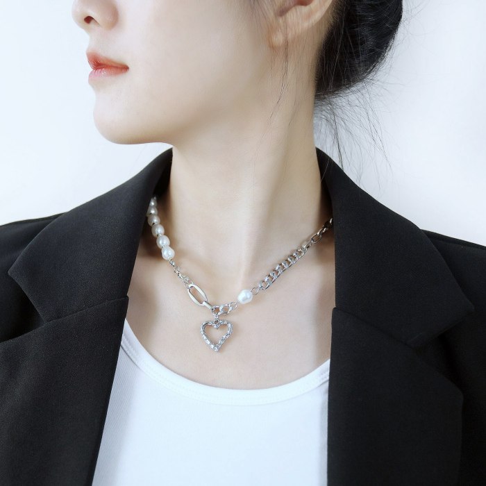 Ornament Korean Style Minimalist Creative Love Pendant Temperament Wild Stainless Steel New Women's Necklace 1971