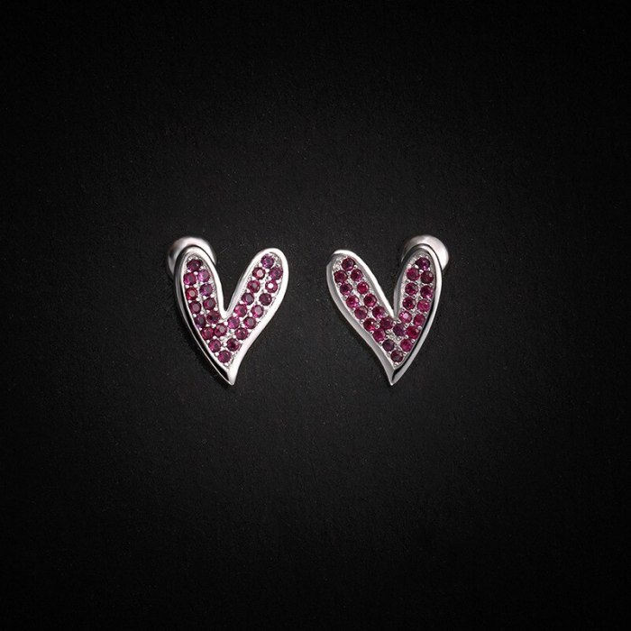 Love Heart Stud Earrings S925 Sterling Silver Small Cute Micro Inlaid Zircon Heart Shaped Earrings All-Match Jewelry E083E
