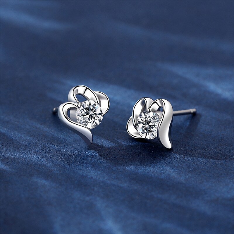 Love Heart Stud Earrings Women's Sterling Silver New Style High-Grade Earrings Graceful Earrings Earrings Summer Earrings E948