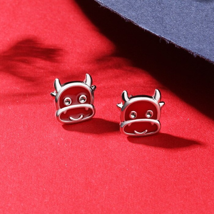 Year of the Ox Ear Studs 925 Sterling Silver New Style Court Red Zodiac Small Cute Cow Earrings E2267