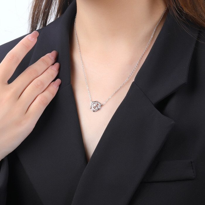 Korean Ornament S925 Sterling Silver Necklace Hollow Rose Zircon Pendant Clavicle Chain A760A