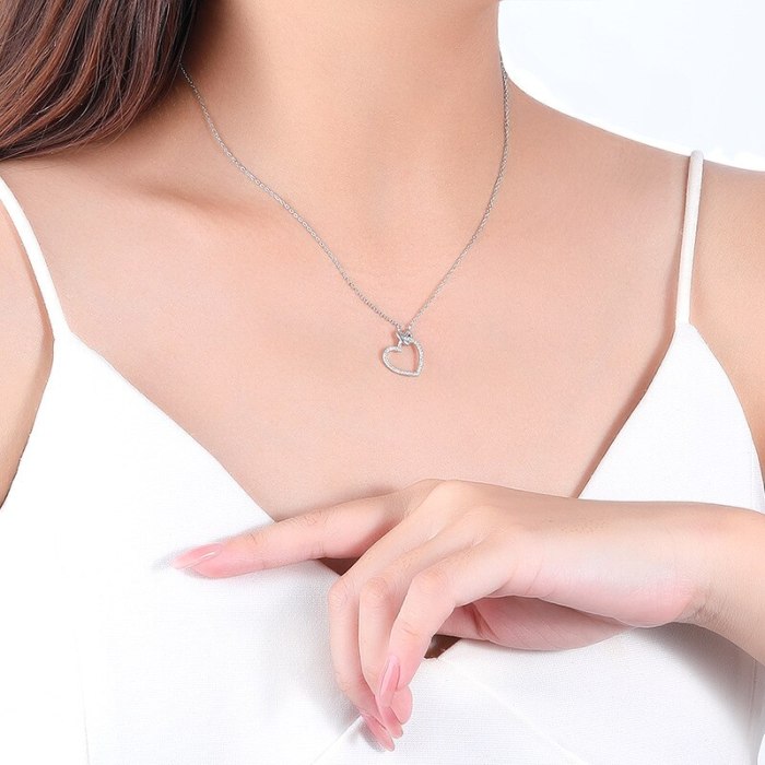 S925 Sterling Silver Hollow Love Star Winding Clavicle Chain Temperament New Pendant Necklace A463