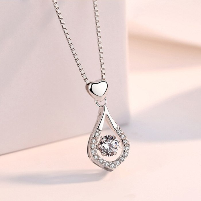 S925 Sterling Silver Necklace Pendant Women's Korean-Style Shaking Zircon Heart-Shaped Water Drop Ornament