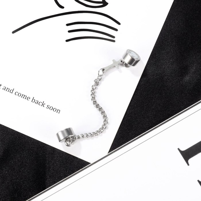 Ornament Korean Personal Influencer Hip Hop Style Non-Pierced Stainless Steel Chain Cross Ear Clip