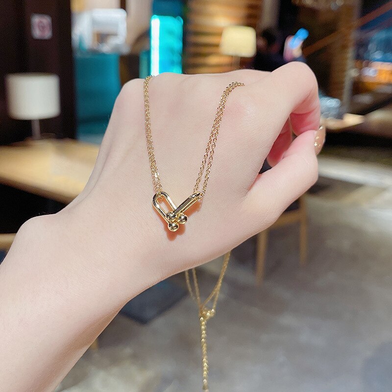 2021 New Personalized U-Shaped Lock Pendant Necklace for Women Titanium Steel Simple Fashion Clavicle Chain Jewelry