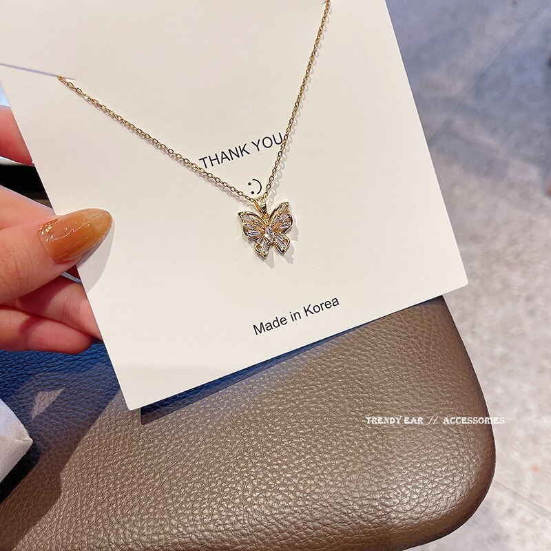 Japanese and Korean Popular Net Red Same Style Super Flash Zircon Butterfly Pendant Necklace Women's New Titanium Steel Necklace