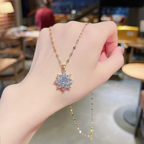 Heavy Industry Super Flash Large Zircon Pendant Titanium Steel Necklace Geometric Ins Popular Net Red Same Style Clavicle Chain