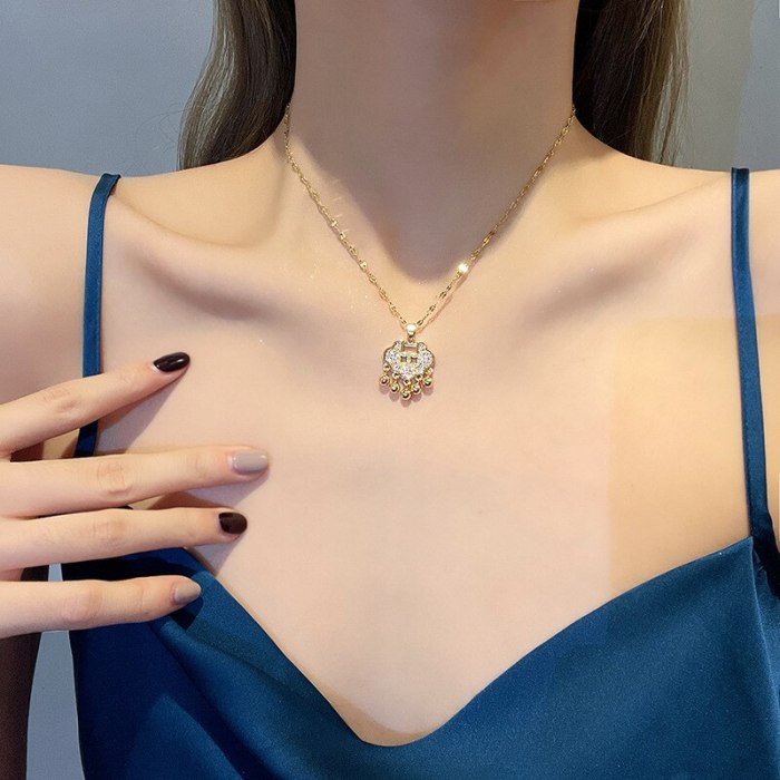Korean Ins Micro Inlaid Longevity Lock Pendant Titanium Steel Necklace Female Fashion Short Necklace