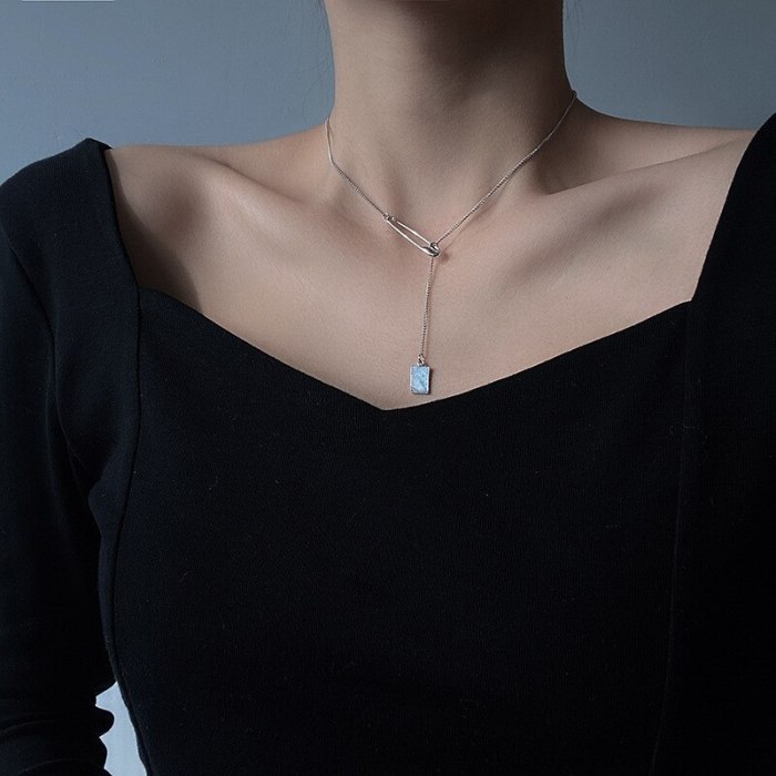 2021 New Personalized Fashion Titanium Steel Pin Pendant Necklace Women's Retro Elegant Clavicle Chain Jewelry