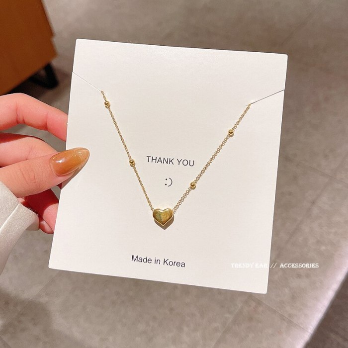 Korean Fashion Love 18K Titanium Steel Necklace Female Ins Personality Temperament Clavicle Chain Pendant Jewelry Wholesale
