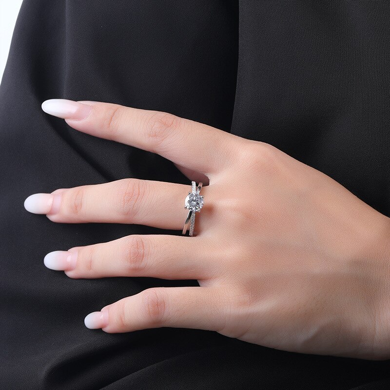 Moissanite Ring Women's 925 Sterling Silver Four-Claw 1 Karat Wedding Valentine's Day Gift
