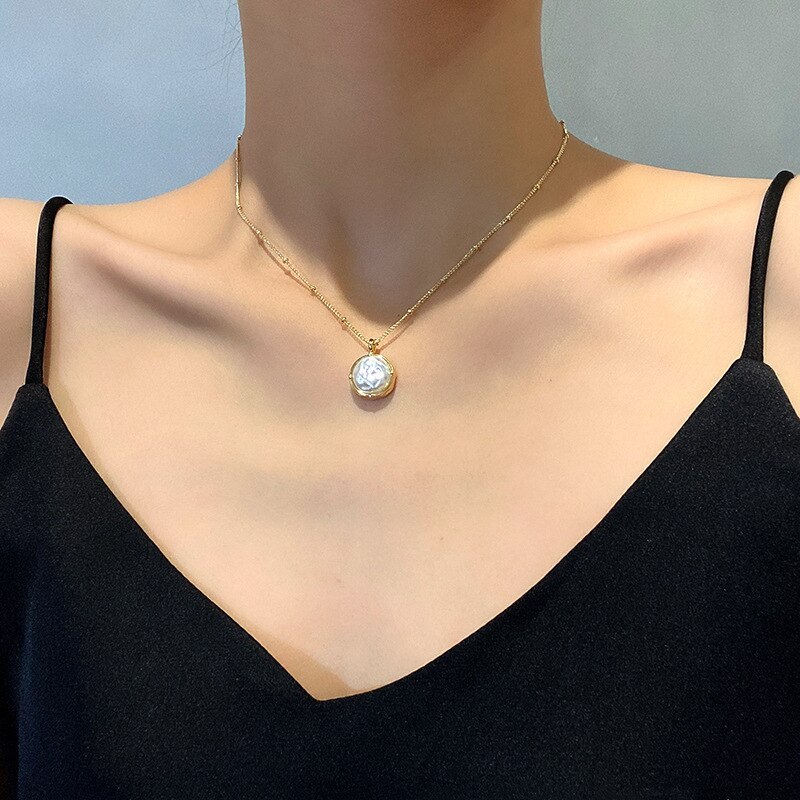 Korean Style Sense of Design Pearl and Circle Pendant Titanium Steel Necklace Net Red Same Style Temperament Clavicle Chain