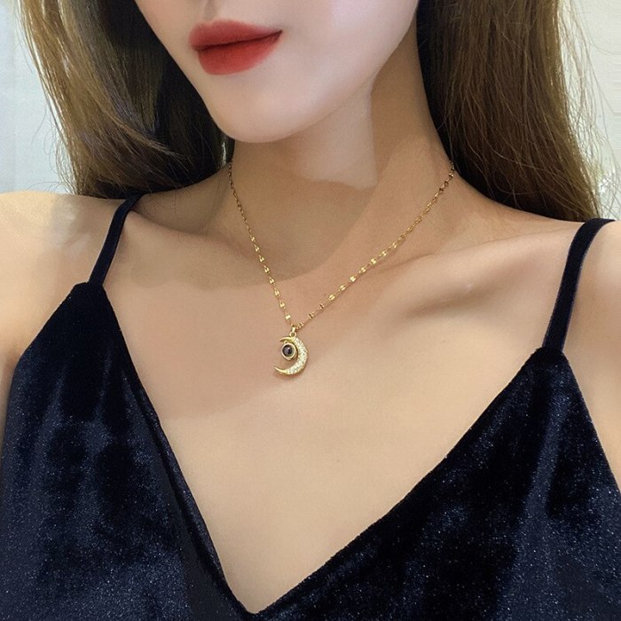 Korean Style Personalized Simple Crescent Diamond Titanium Steel Necklace Women's Super Fairy Geometric Clavicle Chain Necklace