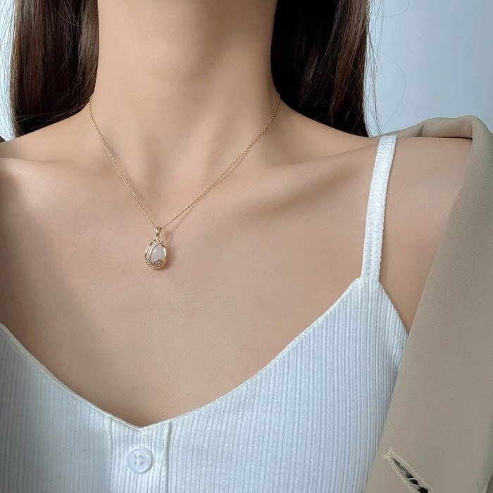 2021summer New Micro-Inlaid Opal Titanium Steel Necklace Ins Trendy Elegant Fashion Clavicle Chain Pendant
