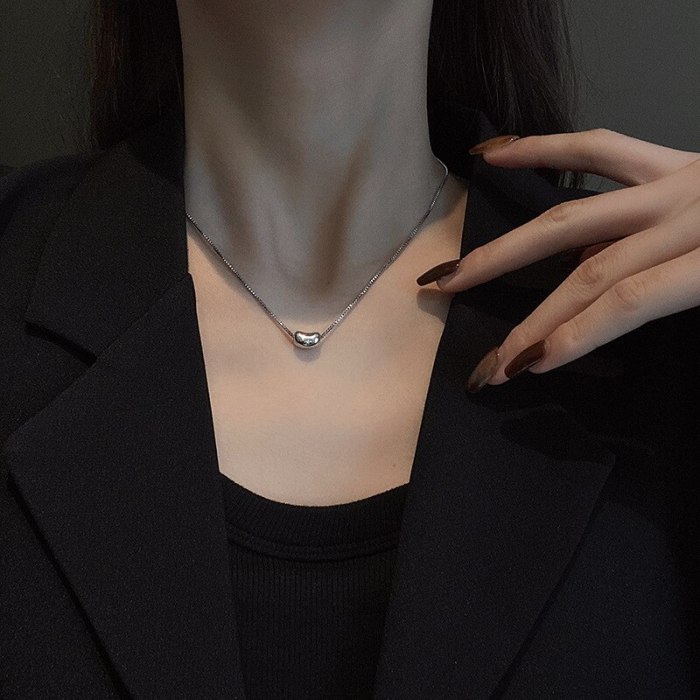 INS Fashion Design Titanium Steel Necklace for Women Simple Pendant Fashion Temperament Clavicle Chain
