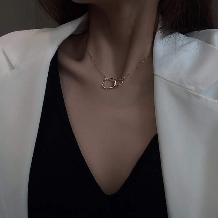 Korean Style New Super Flash Geometric Pendant Necklace Female Ins Popular Net Red Same Titanium Steel Clavicle Chain