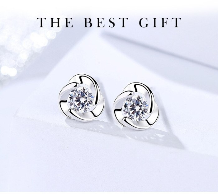 S925 Sterling Silver Earrings Korean Style Elegant Zircon-Encrusted Stud Earrings Twisted Flower Earrings Female Christmas Gift