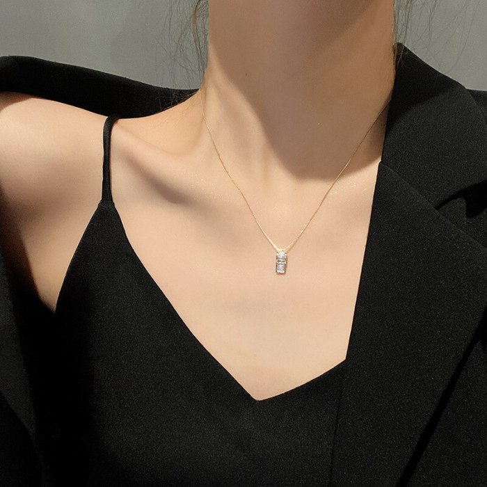 INS Trendy New Design Sense Whistle Micro Zircon-Inlaid Pendant Simple Fashion Titanium Steel Necklace Female Clavicle Chain