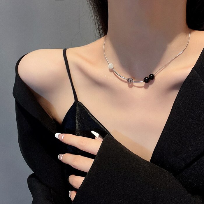 Korean Fashion Design Sense Internet Celebrity Same Titanium Steel Necklace Female Personalized Clavicle Chain Simple Opal Chain