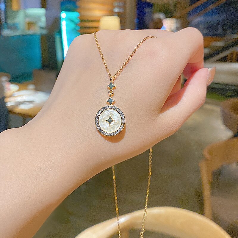 White Female Shell round Hexagram Necklace Female Fashion Ins Simple Refined Titanium Steel Clavicle Chain Hot Selling Necklace