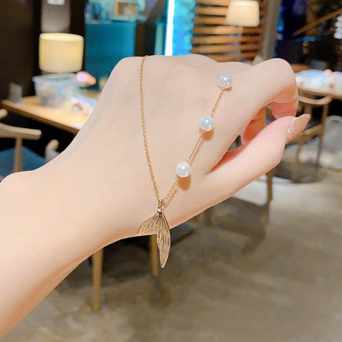New Titanium Steel Fishtail Pendant Elegant Pearl Online Influencer Necklace High-Grade Versatile Exquisite Clavicle Chain