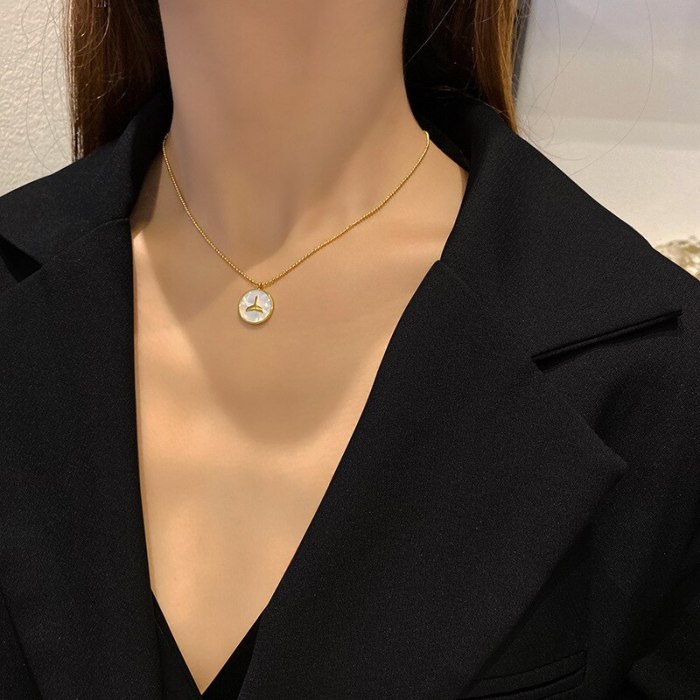 Titanium Steel round Fritillary Fishtail Necklace Women's High Sense Niche Design Ins Indifference Trend  Clavicle Chain