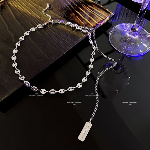 New Short Necklace Women's European and American Square Plate Letter Necklace Ins Hip Hop Cold Style Tassel Clavicle Chain