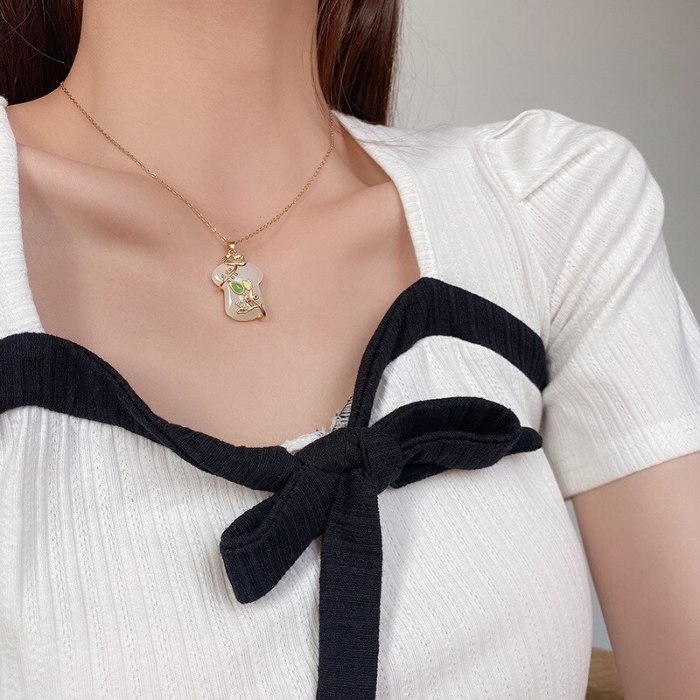 New Niche Design Retro Fashion Clothes Necklace for Women Ins Simple Cold Style Clavicle Chain Fashion
