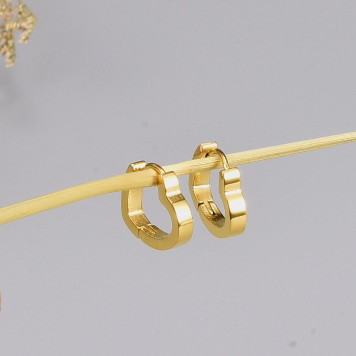 E118 Earrings Wholesale Elegant Geometric Square Heart-Shaped Stud Earrings Titanium Steel Plated 18K Gold Stud Earrings Women