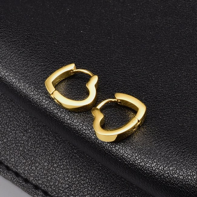 E118 Earrings Wholesale Elegant Geometric Square Heart-Shaped Stud Earrings Titanium Steel Plated 18K Gold Stud Earrings Women