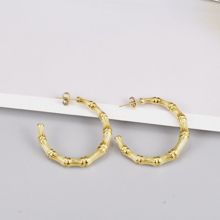 E101 Earrings Wholesale New Fashion C- Shaped Fashion French Temperament Titanium Steel 18K Gold Earrings Stud Earrings