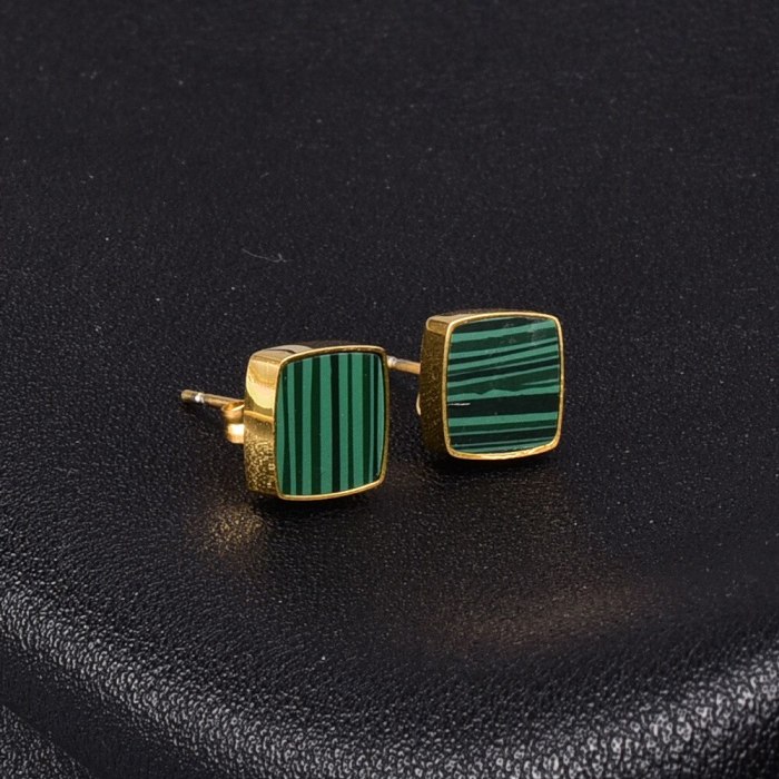 E39 Fashion Trend New Emerald Square Plate Stud Earrings Elegant Earrings for Women Titanium Ornament
