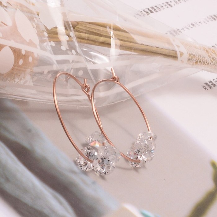 E97 Wholesale Artistic Fresh Titanium Steel Rose Gold Fashion Shining Geometric Shining Diamond Zircon Eardrop Earring