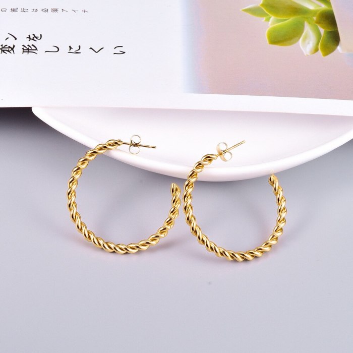 E94 European and American Style Ins Metal Twist Circle Large Exaggerated Titanium Steel Plated 18K Gold Stud Earrings Female