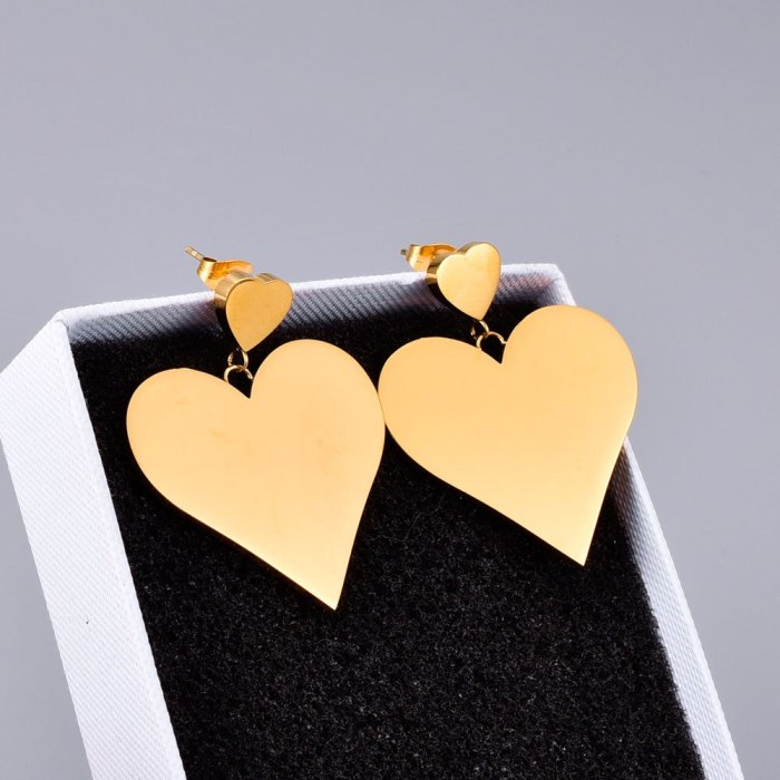 E95 Titanium Steel Electroplated Real Gold Peach Heart Double Heart Earrings Earrings Temperament Fashion Earrings Ear Studs