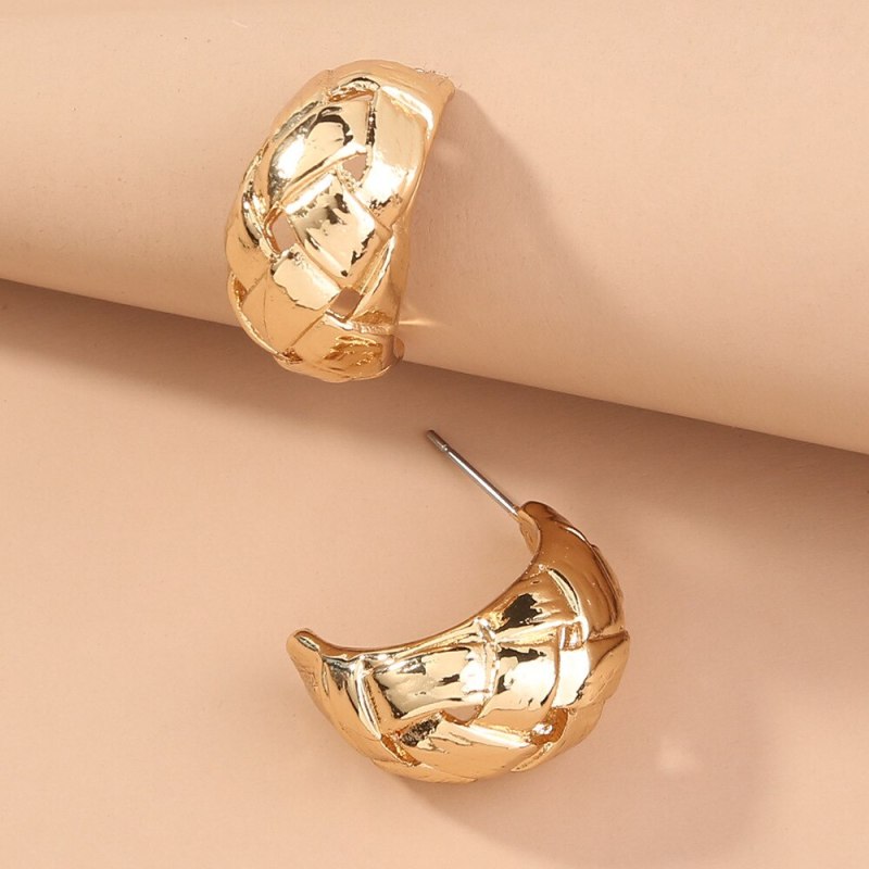 New Trendy Ear Hoop Jewelry Simple Cold Style C- Shaped Earrings Female Ins Graceful Personality Circle Ear Studs