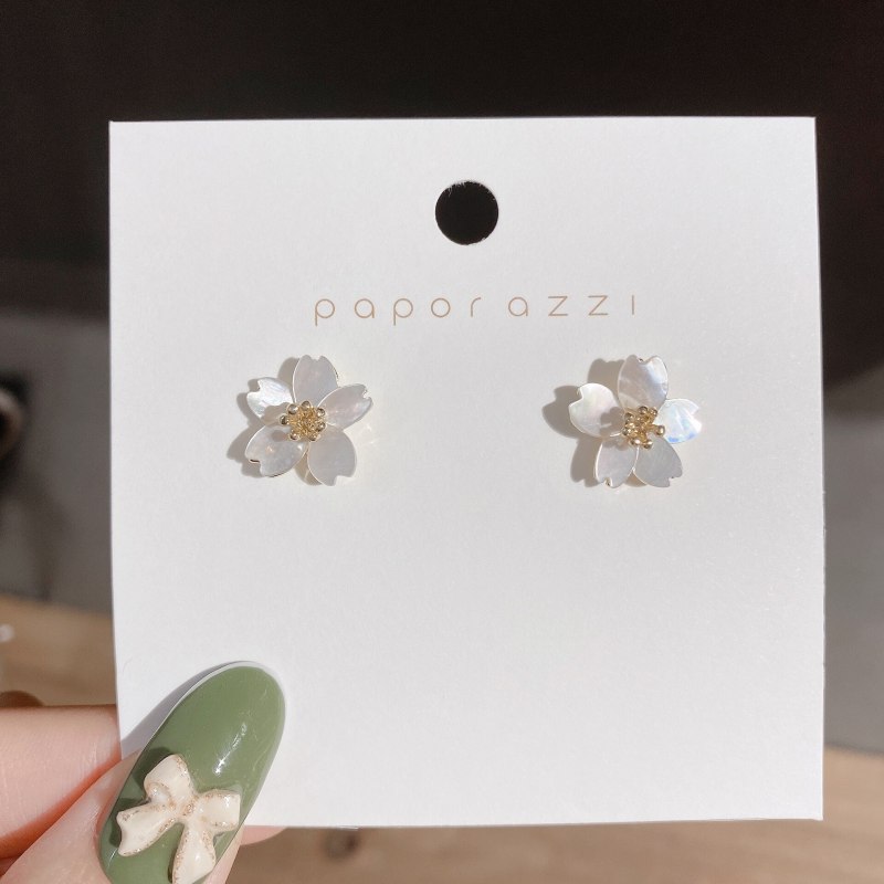 Shell Flower Ear Studs Japanese and Korean Partysu Petals Sterling Silver Needle Summer Age Reduction Eardrops Earrings