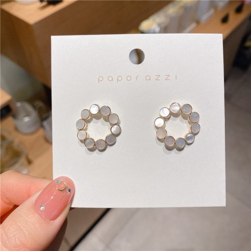 Korean Style Ins Style Fresh Vintage Shell Earrings Lady Temperamental All-Match Small Circle Ear Studs Women