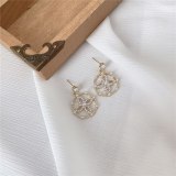 Sterling Silver Needle Personalized Stylish Flower Earrings Gold Plated Fashion Internet Celebrity Earrings Ear Studs