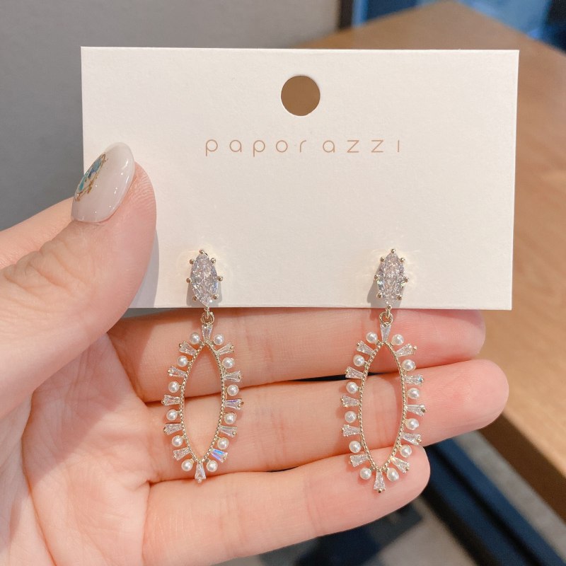 European and American Personalized Geometric Zircon Dangle Earrings Ins Same Pearl Silver Pin Eardrops Bride Luxurious Earrings