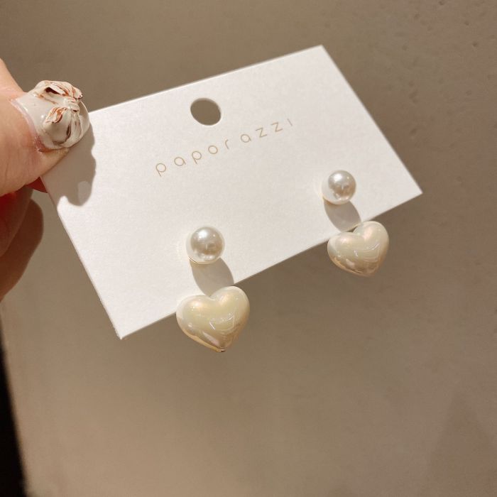 Korean Sterling Silver Needle Earrings Personalized Back-Mounted Earrings Lady Heart Pearl Earrings Graceful Earrings Wholesale